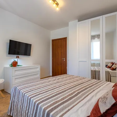 Maison Center Apartman *